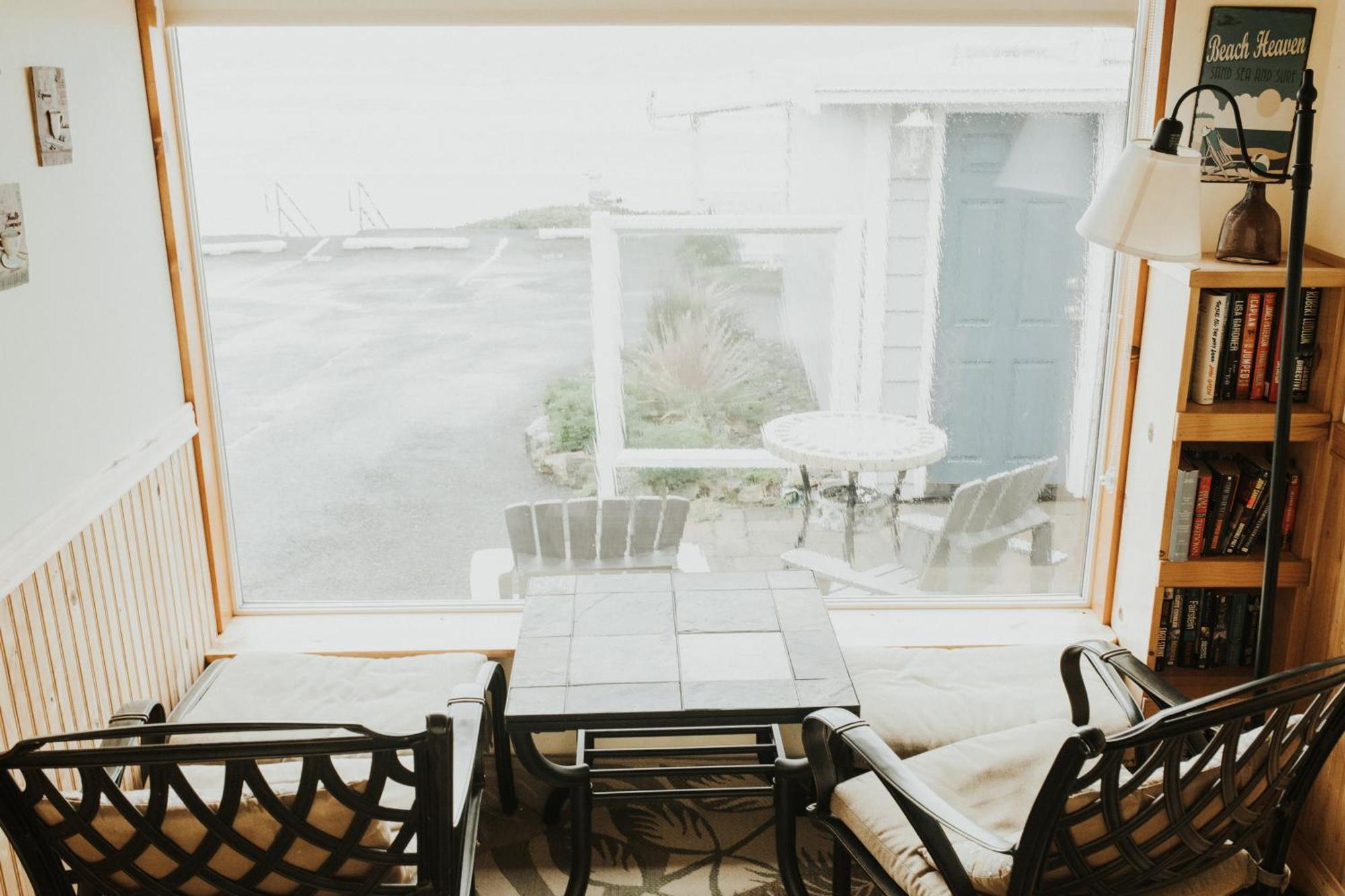 Inn At Nye Beach Newport Room photo