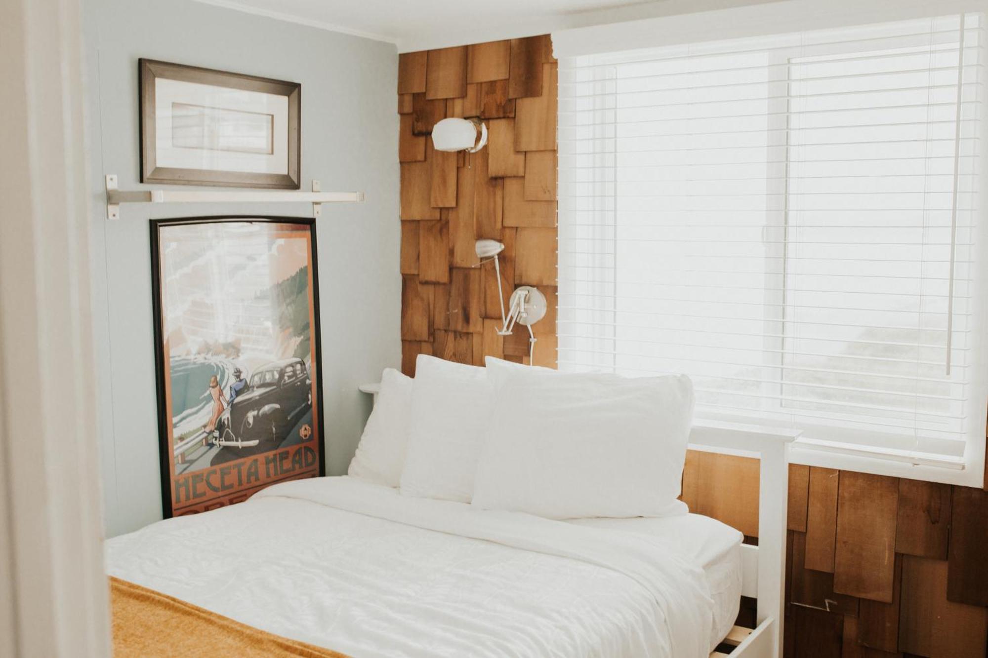 Inn At Nye Beach Newport Room photo