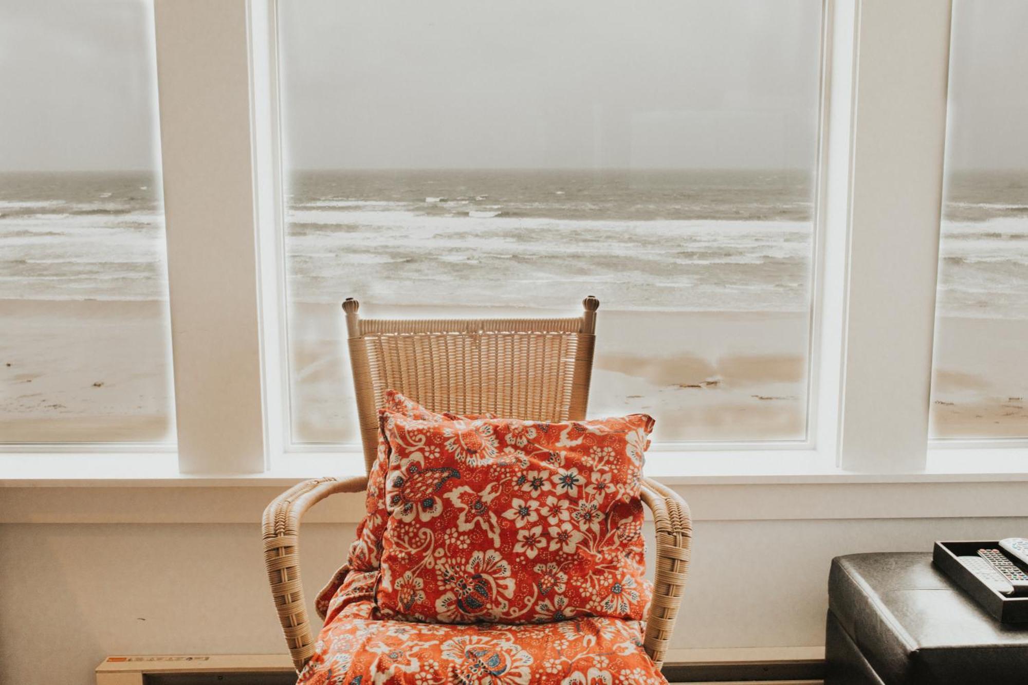 Inn At Nye Beach Newport Room photo