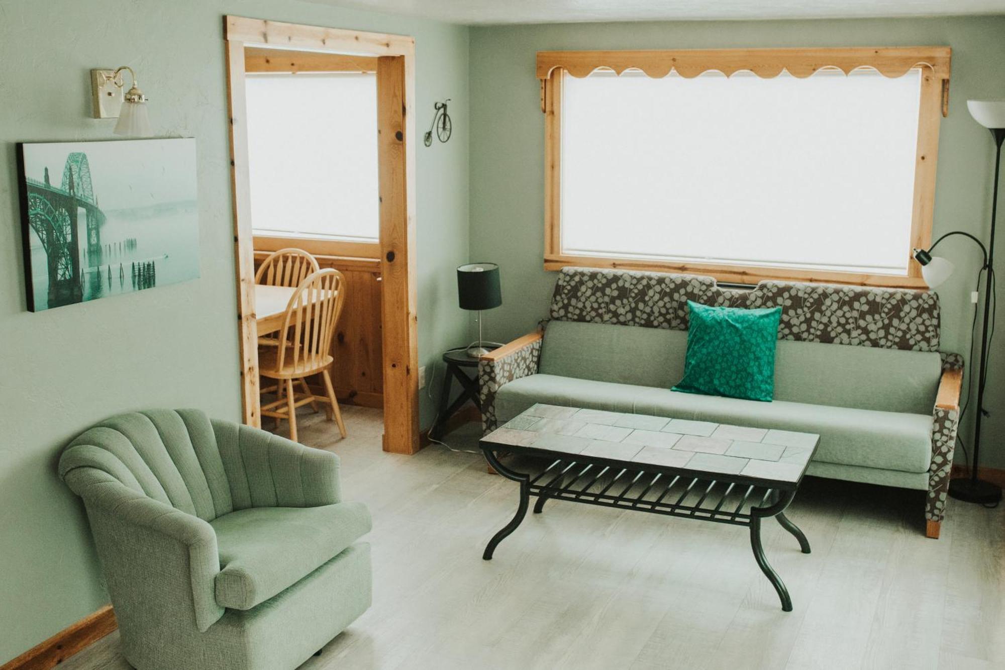 Inn At Nye Beach Newport Room photo